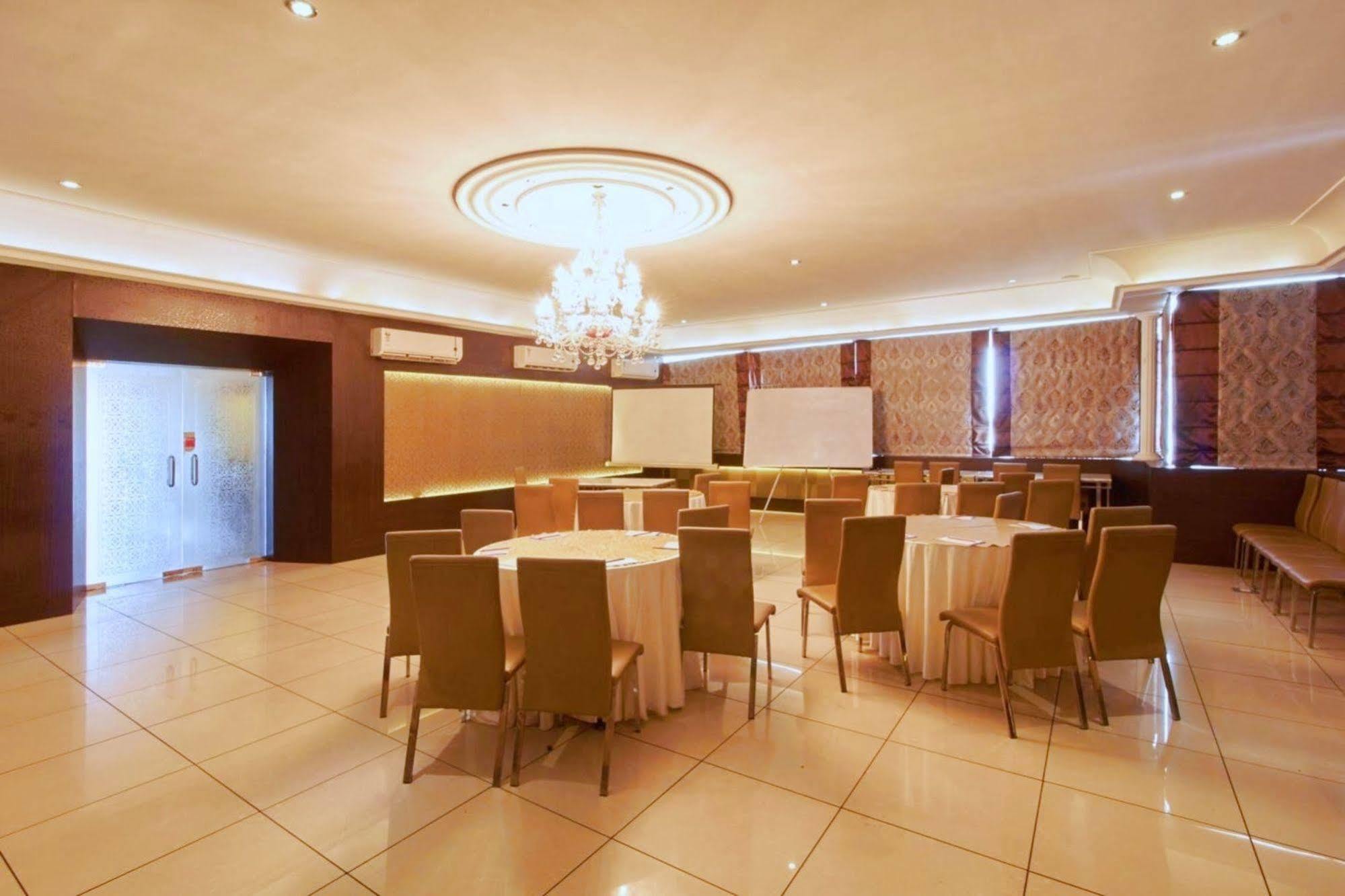 Hotel Genx Banjara Hill 1589 Hajdarábád Exteriér fotografie